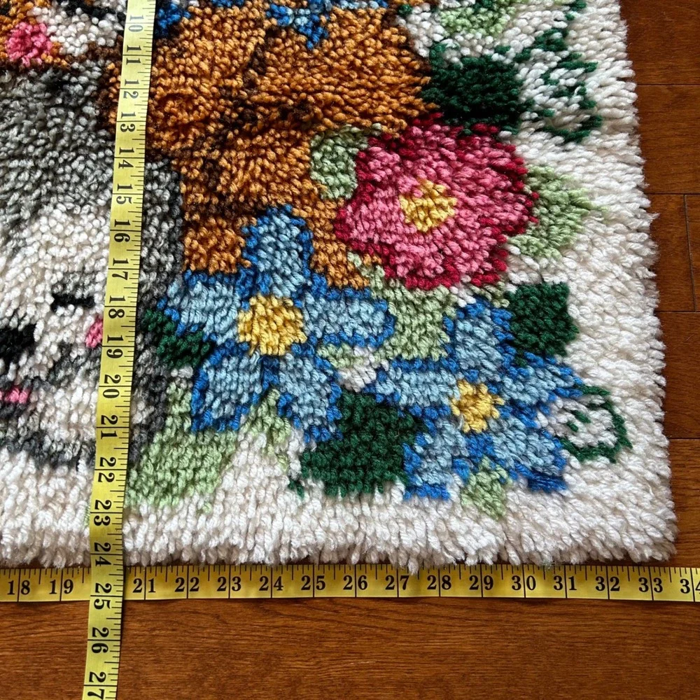 Vintage Handmade Latch Hook Rug Kittens Cats Floral Wall Hanging Decor 34x24.5